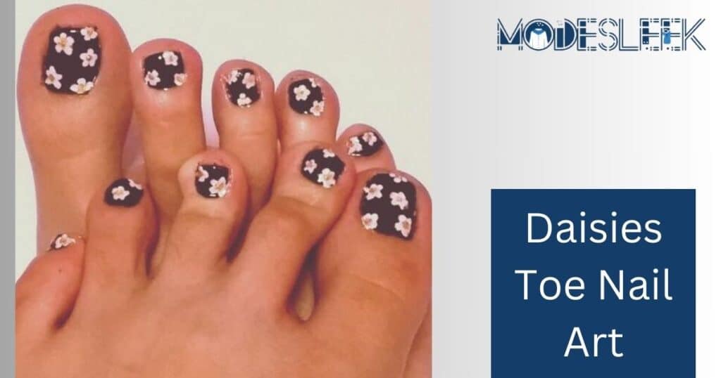 Daisies Toe Nail Art